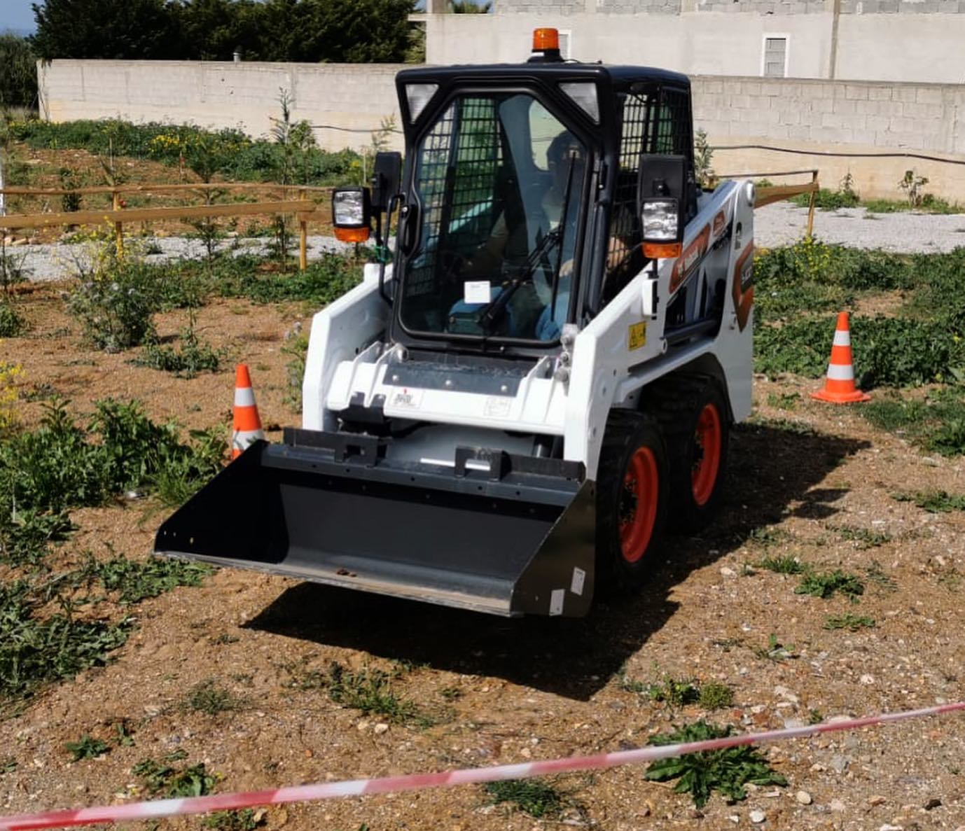Corso di aggiornamento per abilitazione alla manovra di Caricatori Frontali, Escavatori  - 4 ore